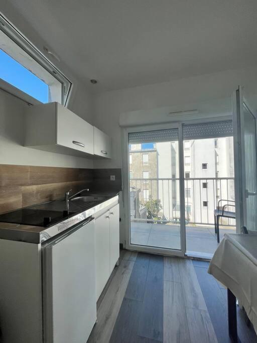 Apartamento Studio En Plein Centre De Brest Exterior foto